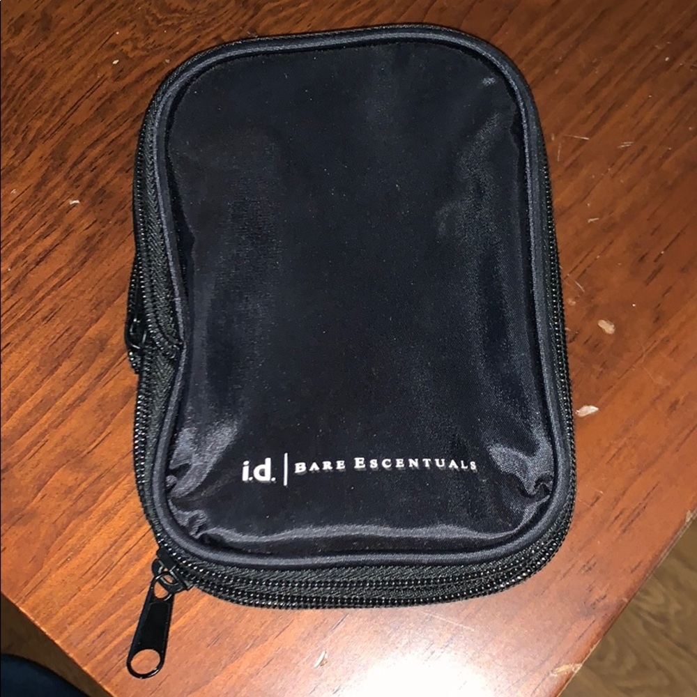 Bare Escentuals makeup brush travel bag